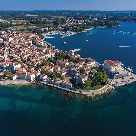 Lovely In With Kitchen * Poreč